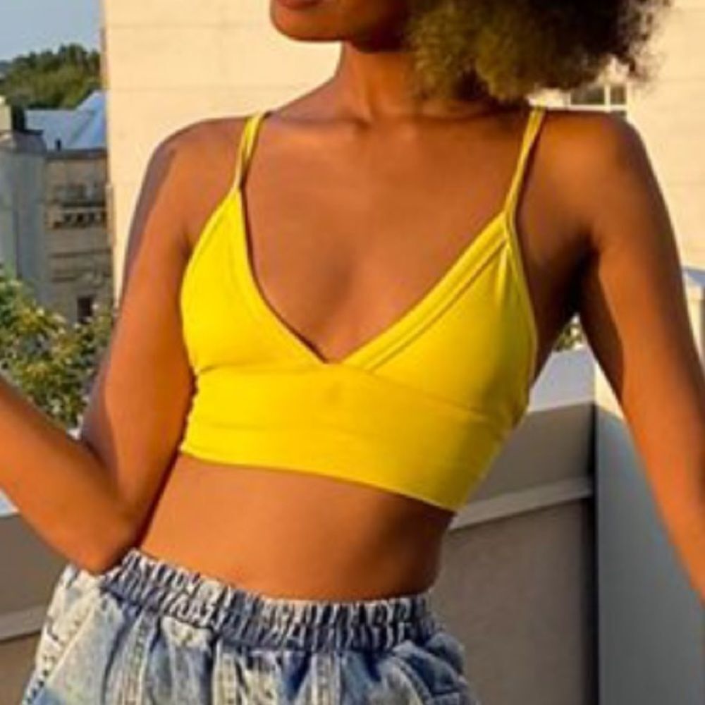 NWT Urban Outfitters Seamless Long Line Bra